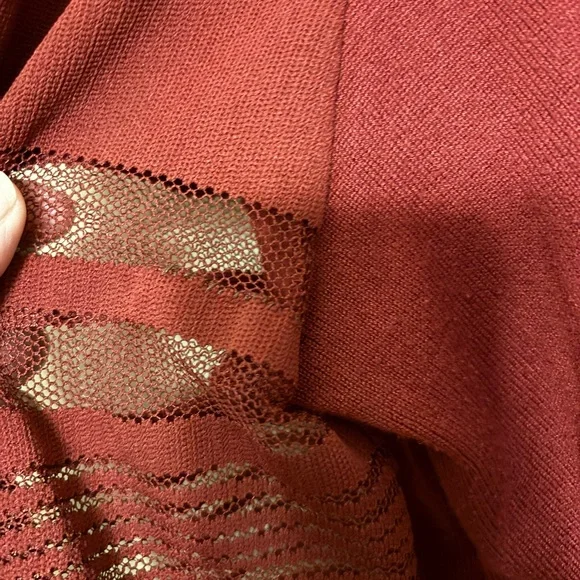 Love Scarlett Burgundy Pullover Sweater 1X - Picture 2 of 6